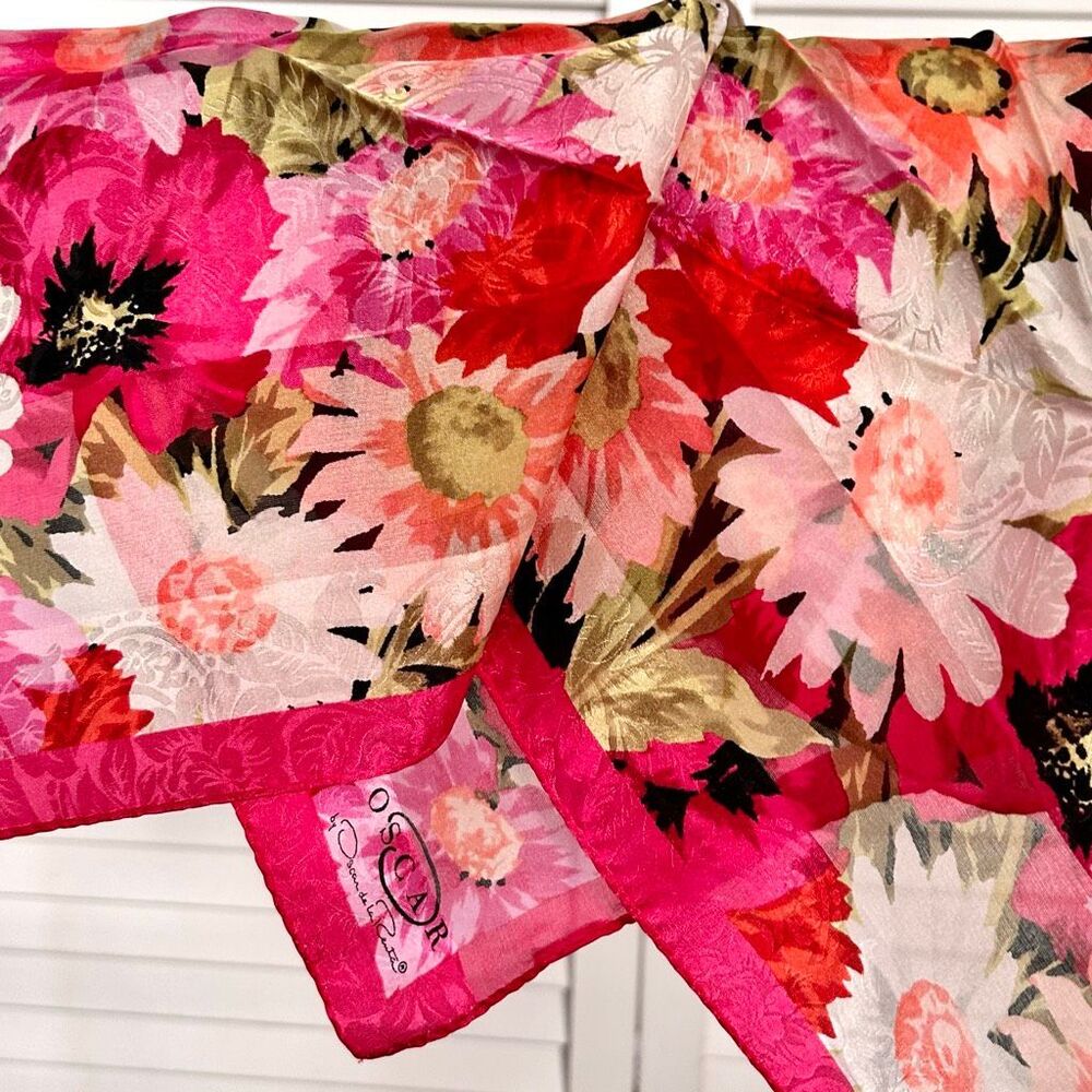 VTG Oscar by Oscar De La Renta 100% Silk Scarf Pink & Black Flowers 21” Square - Picture 2 of 8
